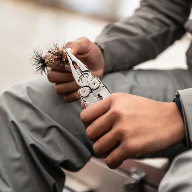 multitool-leatherman-curl-kabura-waga-z-opakowaniem-0-3-kg