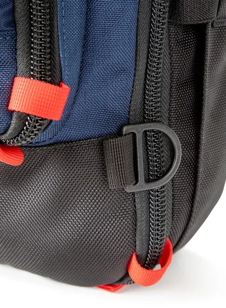 plecak-podrozny-topo-designs-global-travel-bag-40-l-sea-pine-wielkosc-duza-mieszczaca-a4