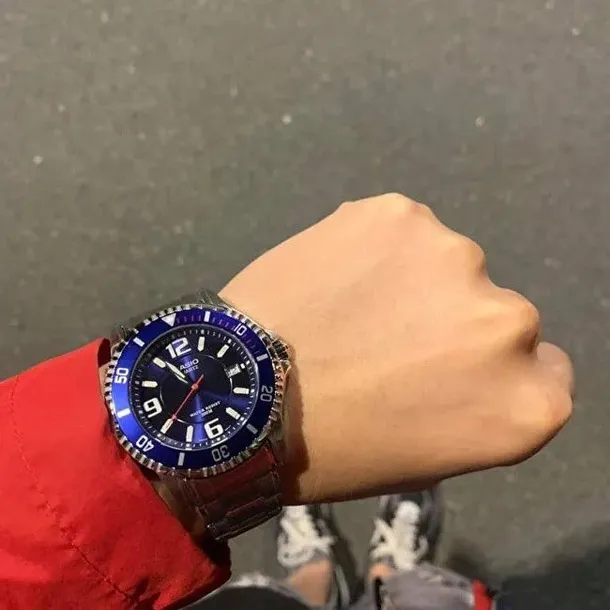 meski-zegarek-casio-mtd-1053d-2aves-200m-nurek-funkcje-datownik