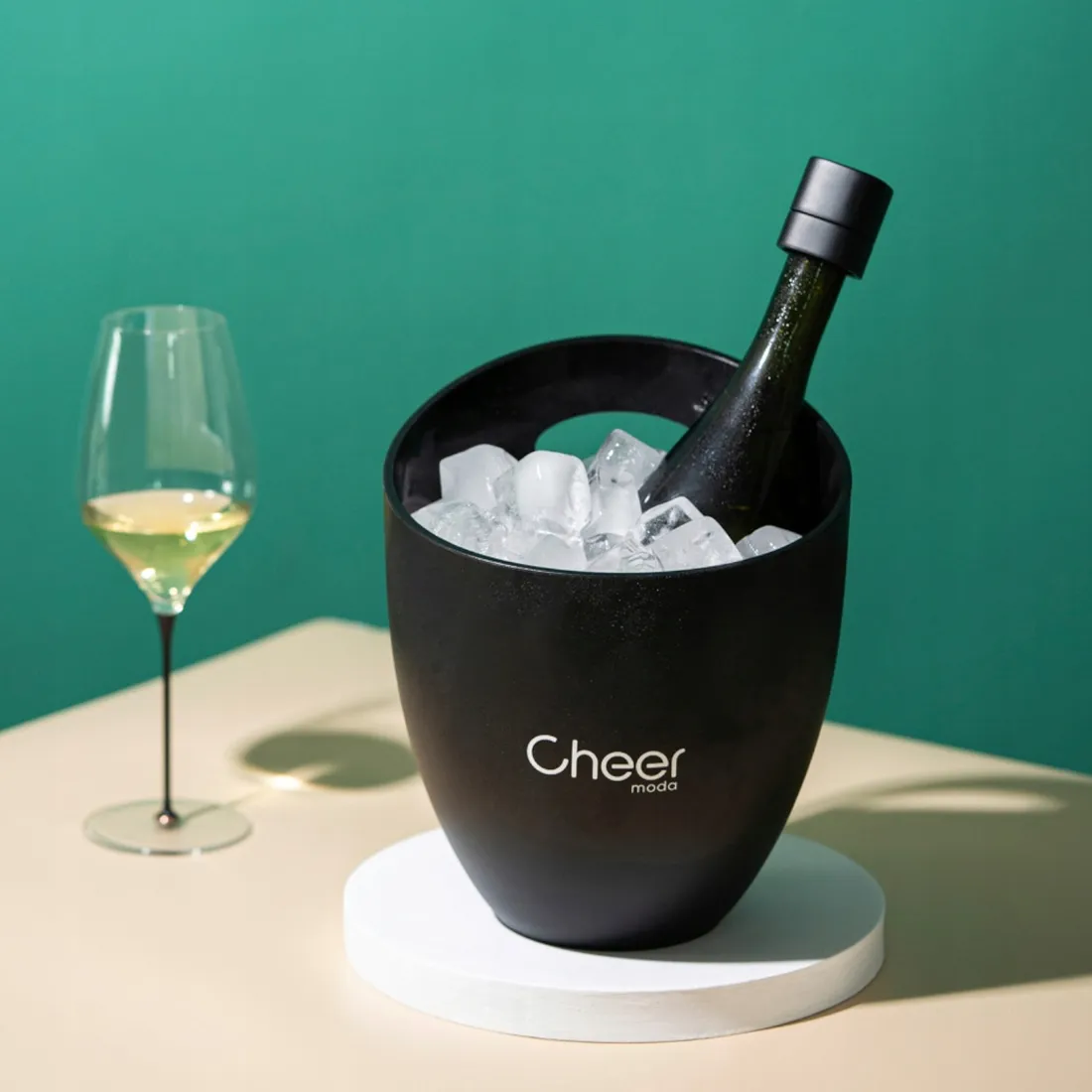 kubelek-na-lod-chill-cheer-moda