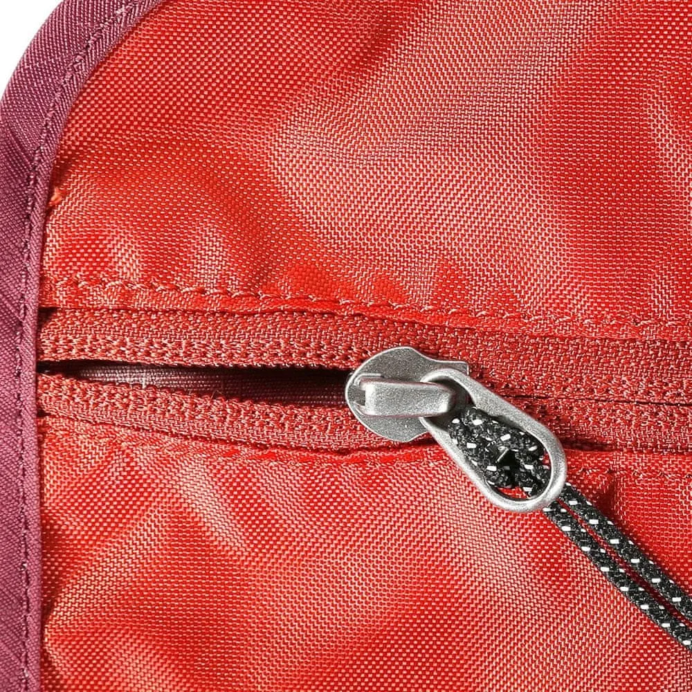 kosmetyczka-turystyczna-tatonka-small-travelcare-bordowa-2781-047-os-marka-tatonka