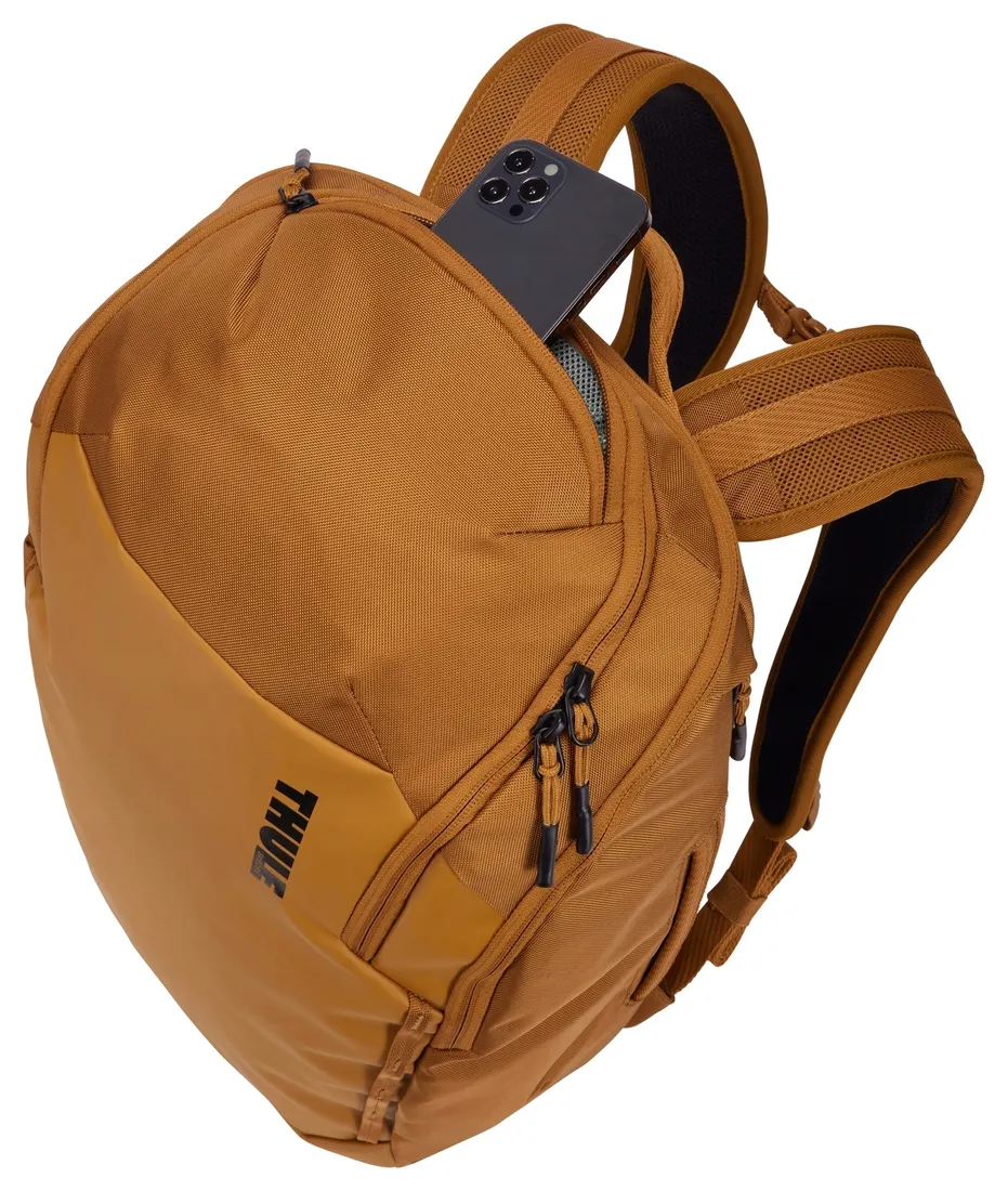 plecak-thule-chasm-20-40-l-zolty