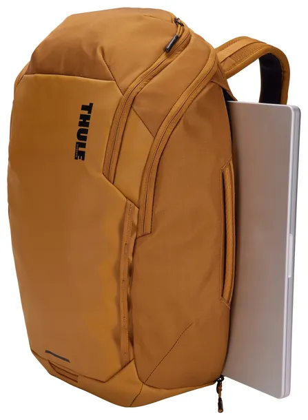 plecak-miejski-thule-chasm-backpack-26-l-golden-cechy-dodatkowe-elementy-odblaskowe