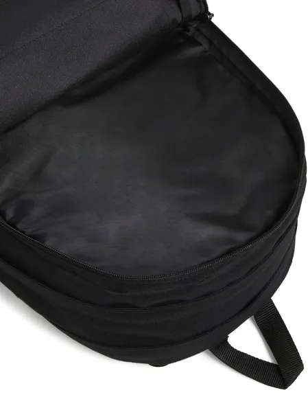 plecak-miejski-mlodziezowy-dzienny-vans-old-skool-trek-30-l-black-material-dominujacy-poliester