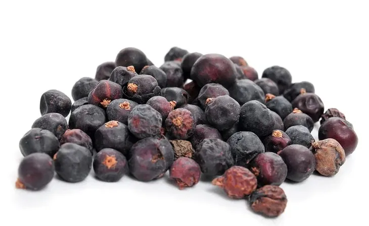 jalowiec-owoc-200-g-waga-200-g