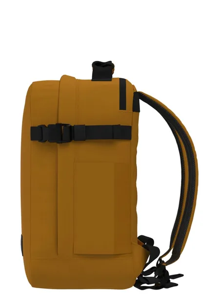 plecak-podrozny-2w1-cabinzero-classic-tech-28-l-material-dominujacy-poliester
