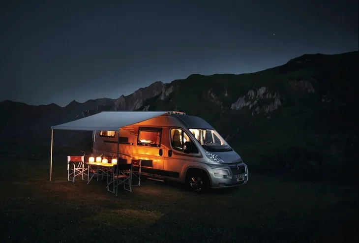 tasma-led-oswietlenie-pod-markize-thule-12v-4m-numer-katalogowy-czesci-thu301660