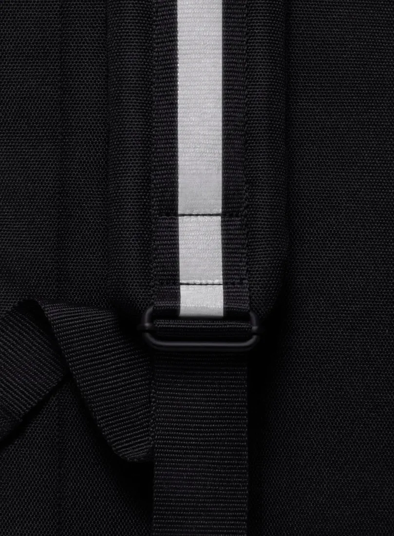 plecak-miejski-ucon-acrobatics-jannik-medium-backpack-aloe-sand-black-marka-ucon-acrobatics