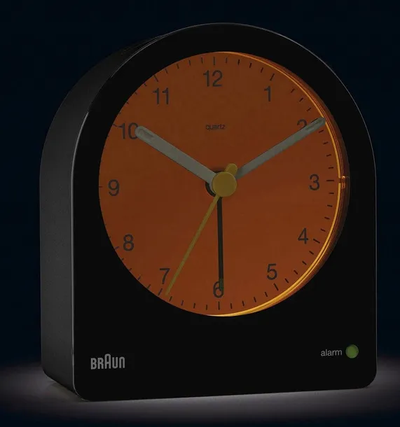 budzik-braun-bc22b-alarm-czujnik-zmierzchu-drzemka-system-liczbowy-cyfry-arabskie