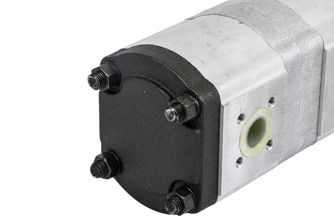 pompa-hydrauliczna-massey-ferguson-va205356