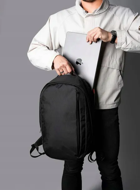 plecak-miejski-alpaka-metro-backpack-pro-x-pac-black-szerokosc-dluzszy-bok-28-cm
