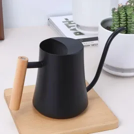 konewka-stalowa-czarna-1l-z-dluga-wylewka