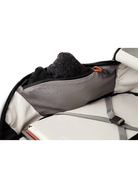 bellroy-plecak-miejski-czarny-wzor-dominujacy-bez-wzoru