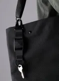 brelok-alpaka-maglockz-keychain-black-material-dominujacy-inny-wzor-dominujacy-bez-wzoru