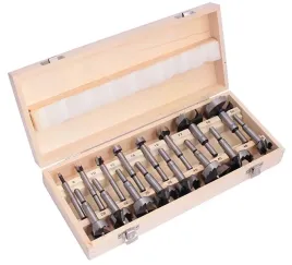 frezy-otwornice-sekowniki-16cz-drewniana-walizka