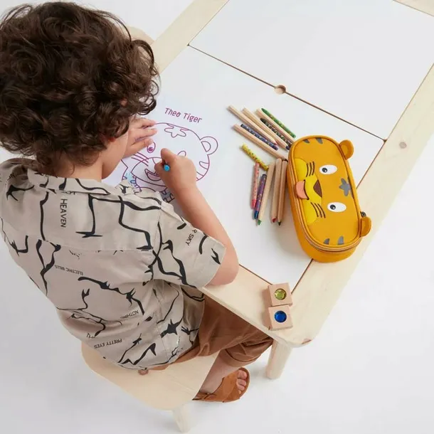 piornik-affenzahn-pencil-case-tiger-kolor-odcienie-zoltego-i-zlota
