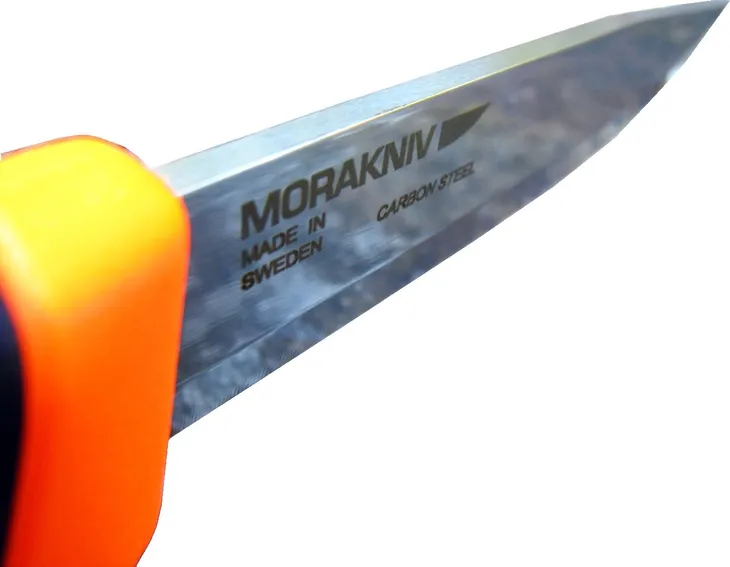 morakniv-noz-mora-companion-heavy-duty-carbon-material-glowni-stal