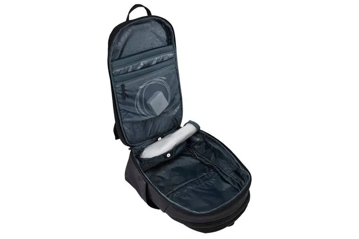 plecak-podrozny-thule-aion-travel-backpack-28l-black-szerokosc-dluzszy-bok-28-cm