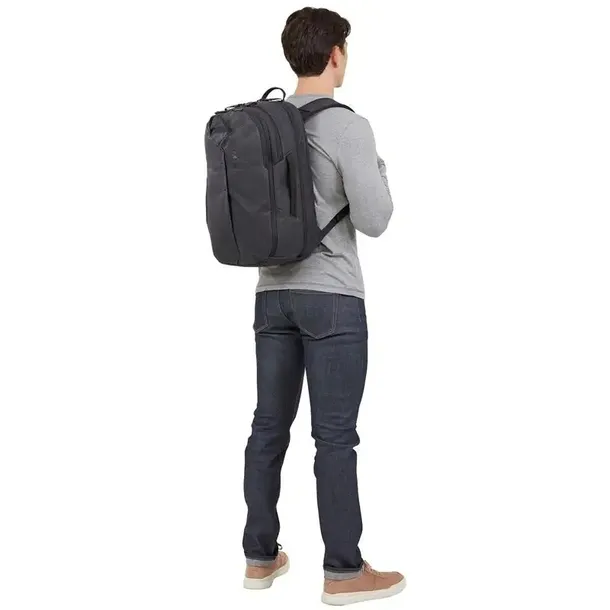 plecak-podrozny-thule-aion-travel-backpack-28l-black-waga-z-opakowaniem-1-kg