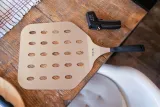 lopatka-do-pizzy-le-feu-pizza-peel-dlugosc-51-2-cm