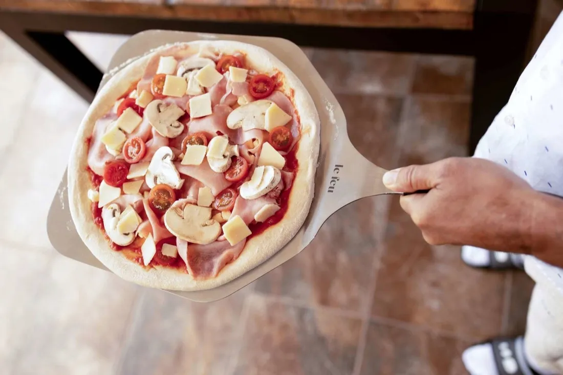 lopatka-do-pizzy-le-feu-pizza-peel