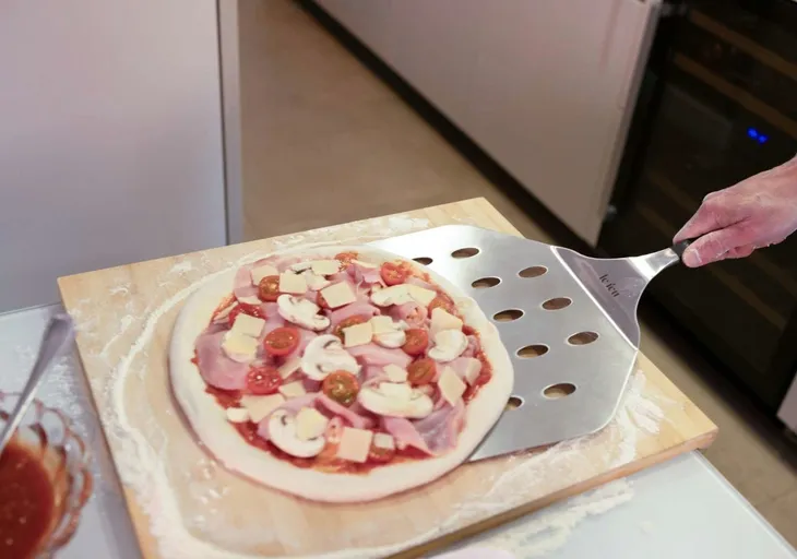 lopatka-do-pizzy-le-feu-pizza-peel-marka-le-feu-rodzaj-piec-gazowy