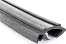 uszczelka-okna-uchylnego-profil-gumowy-w-kamperze-przyczepie-4-m