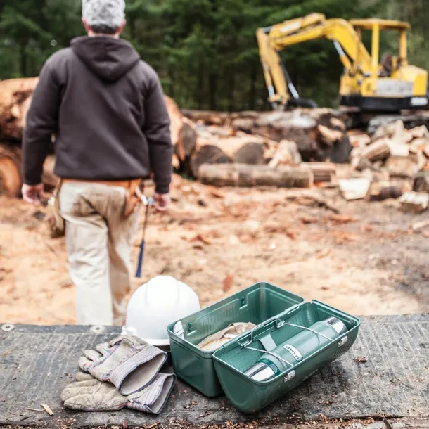 lunch-box-stanley-9400-ml-wysokosc-produktu-16-5-cm