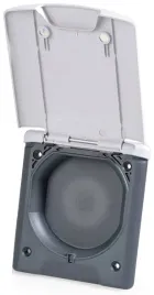 gniazdo-elektryczne-zewnetrzne-bez-wkladu