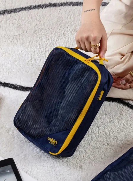organizer-na-bielizne-cabinzero-classic-packing-cube-m-55-l-blue-shimmer-szerokosc-produktu-35-cm