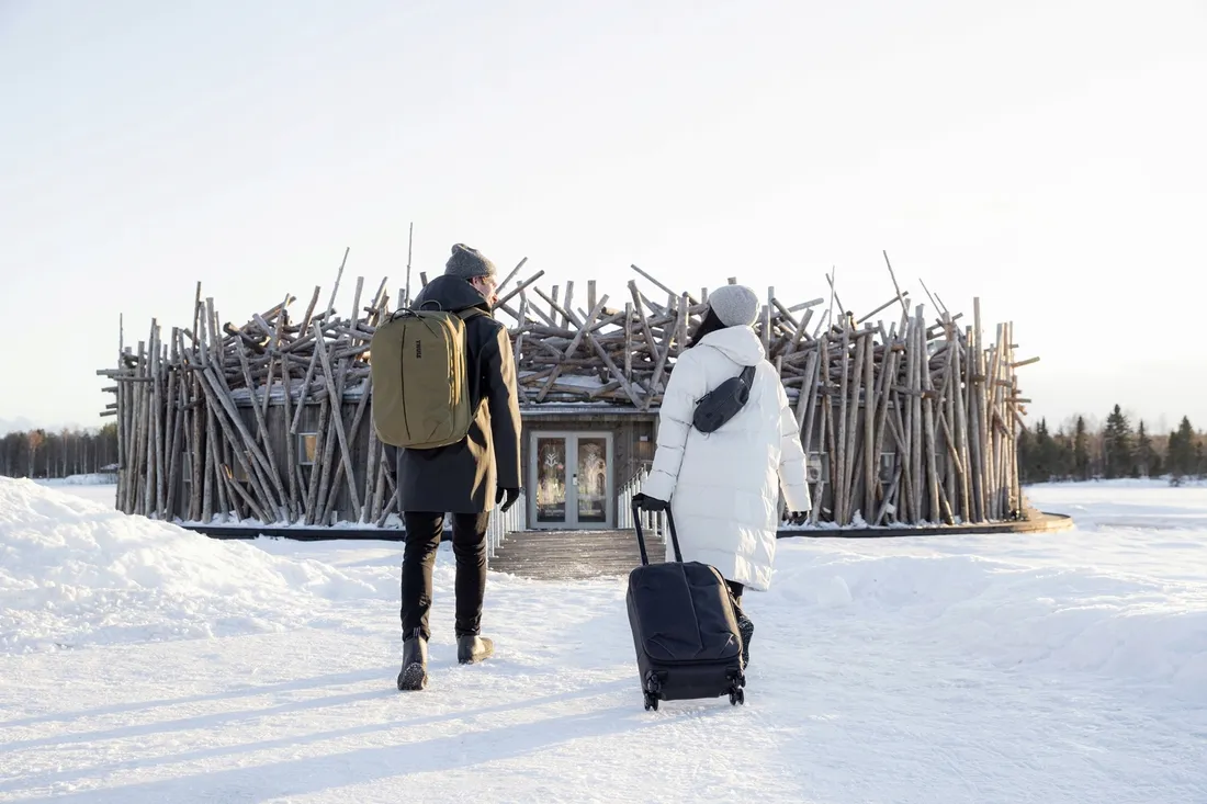 thule-nerka-biodrowa-3204728-bezowy