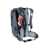 plecak-rowerowy-deuter-race-16-l-black-material-dominujacy-tworzywo-sztuczne