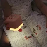 przenosna-lampka-nocna-cube-b-swiecaca-kostka-sarenka-finley-certyfikat-ce