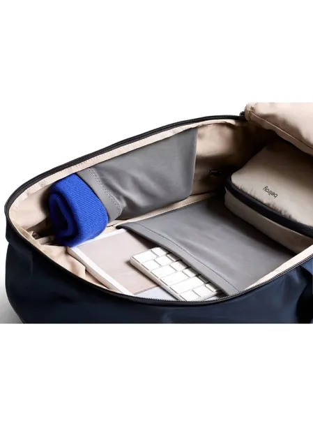 plecak-miejski-bellroy-transit-workpack-26-nightsky-cechy-dodatkowe-na-zamek