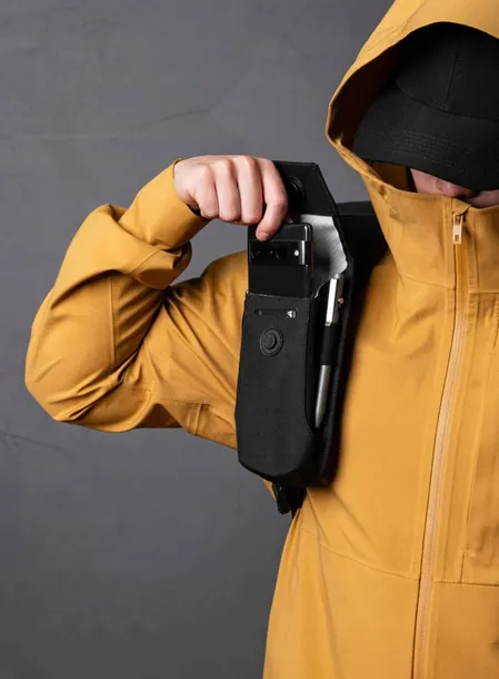 saszetka-na-telefon-alpaka-modular-phone-sling-v2-black-wzor-dominujacy-bez-wzoru