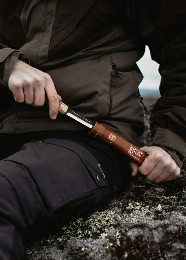 noz-marttiini-kierinki-waga-z-opakowaniem-0-6-kg