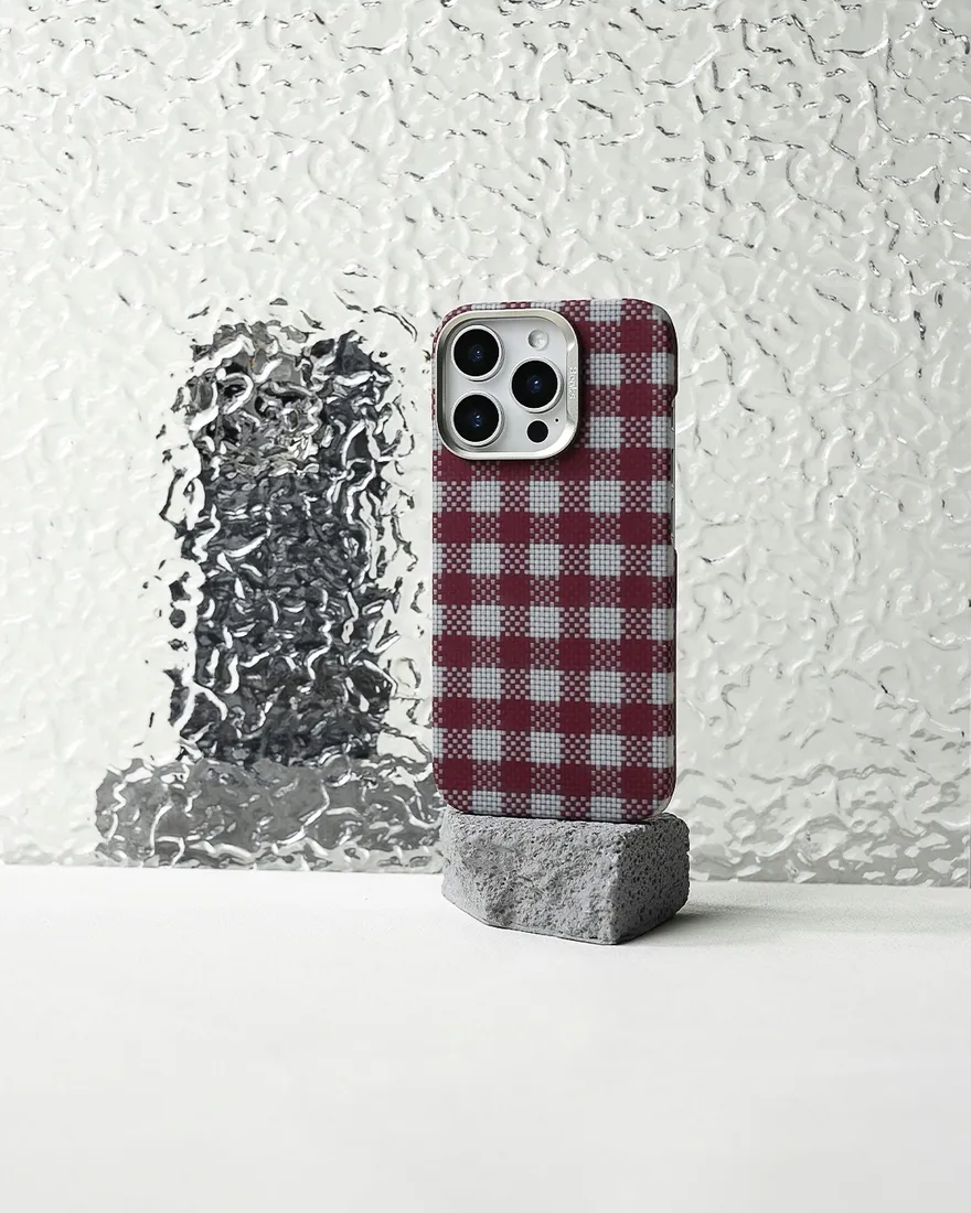 plecki-benks-do-apple-iphone-16-pro-czarny