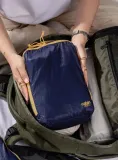 organizer-na-odziez-cabinzero-ultralight-packing-cube-m-blue-shimmer-kod-producenta-cz362414