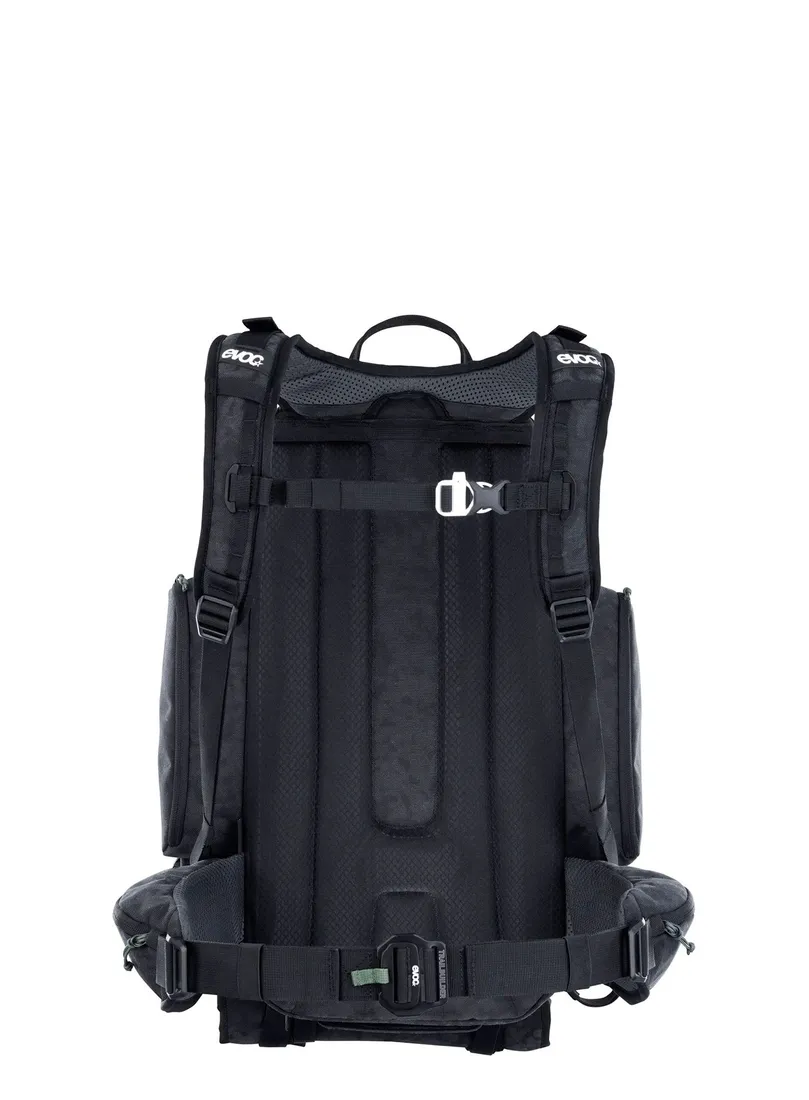 plecak-evoc-trail-builder-35-l-czarny-marka-evoc