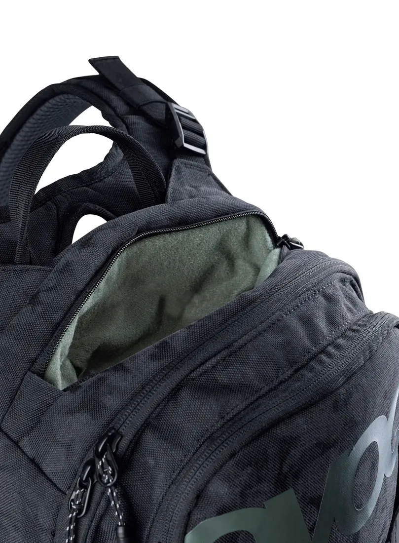 plecak-evoc-trail-builder-35-l-czarny