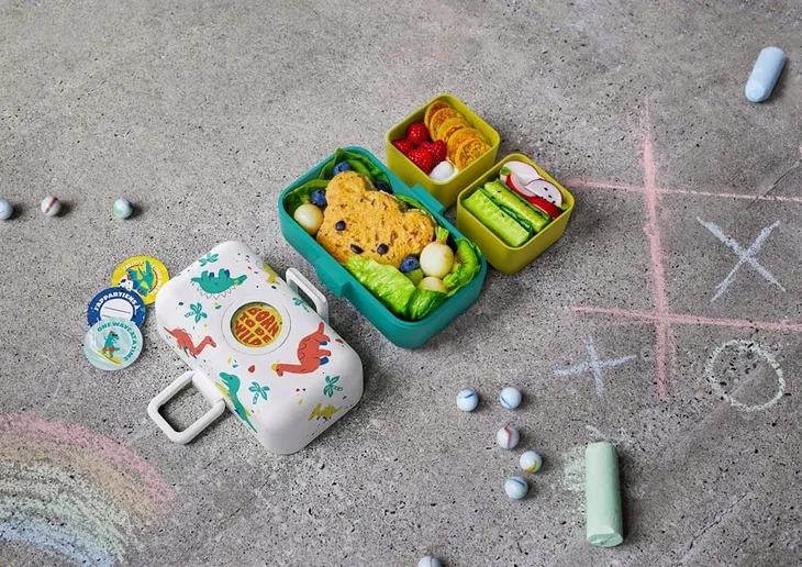 lunchbox-dzieciecy-do-szkoly-monbento-mb-tresor-blue-dino-kolor-wielokolorowy