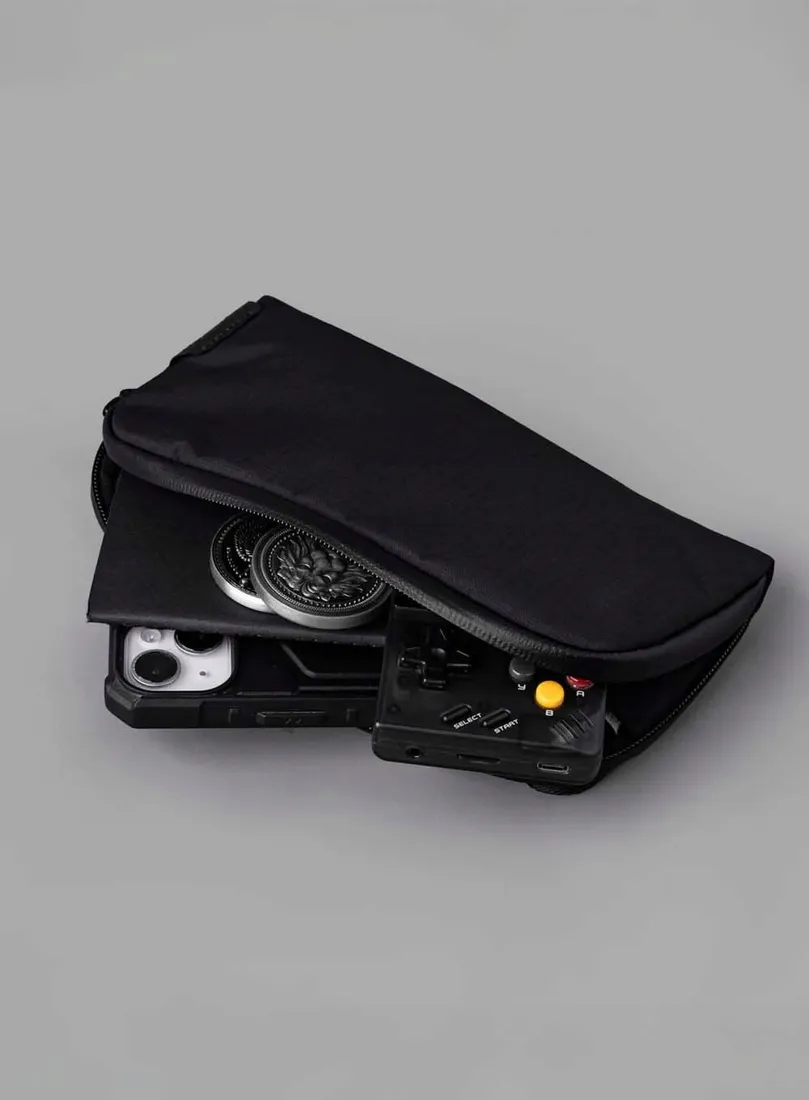 organizer-ma-elektronike-alpaka-flight-pouch-black-wysokosc-11-5-cm