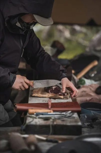 noz-helle-dele-dlugosc-glowni-1-32-cm