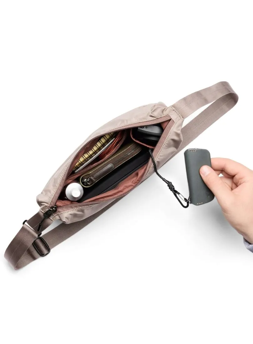 bellroy-torebka-nylon-bezowy-wysokosc-18-cm