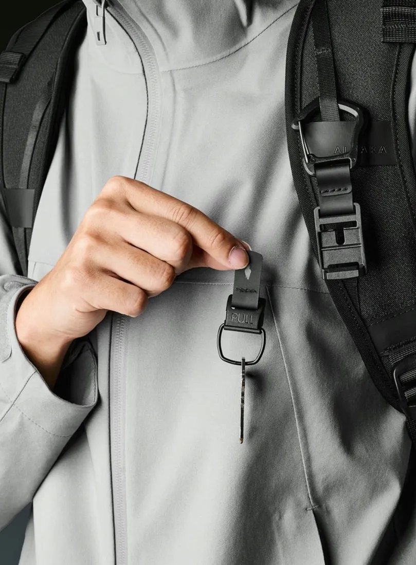 karabinczyk-alpaka-hub-carabiner-large-black-kod-producenta-9313416239676