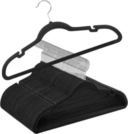 wieszaki-na-ubrania-50-sztuk-aksamitne-antyposlizgowe-43cm-5kg