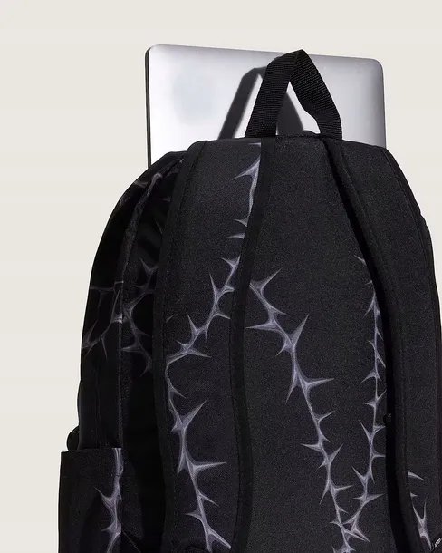 plecak-mlodziezowy-vans-old-skool-backpack-faded-black-wzor-dominujacy-logo