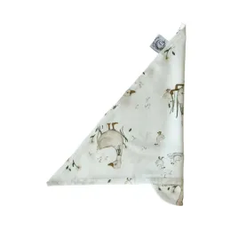 bambusowa-wiazana-chustka-trojkatna-z-daszkiem-dla-dzieci-czapeczka-gaski