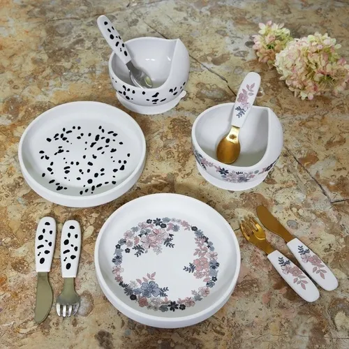 elodie-details-zestaw-silikonowy-talerzyk-i-sztucce-blue-garden-material-wykonania-silikon