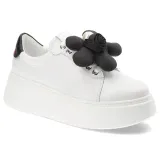 sneakersy-chebello-4366-059-341-psk-s251-bialy